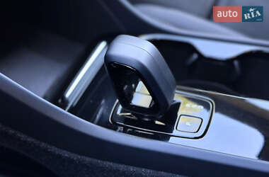 Внедорожник / Кроссовер Volvo XC40 2023 в 