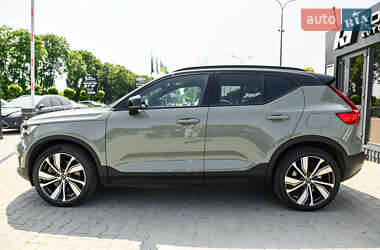 Внедорожник / Кроссовер Volvo XC40 2021 в 