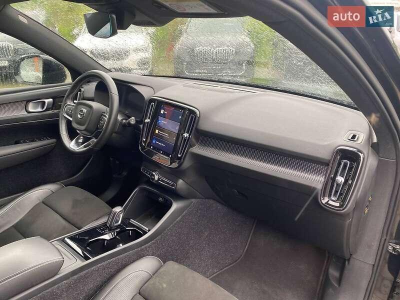 Позашляховик / Кросовер Volvo XC40 2020 в Львові