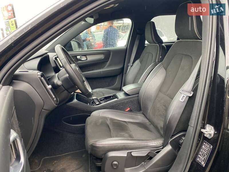 Позашляховик / Кросовер Volvo XC40 2020 в Львові