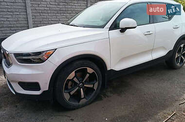 Позашляховик / Кросовер Volvo XC40 2018 в Івано-Франківську