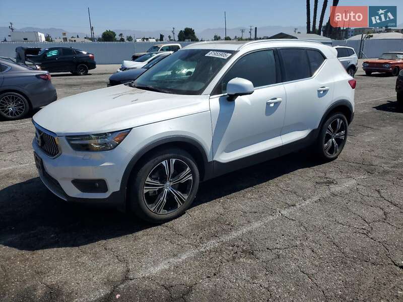 Volvo XC40 2019