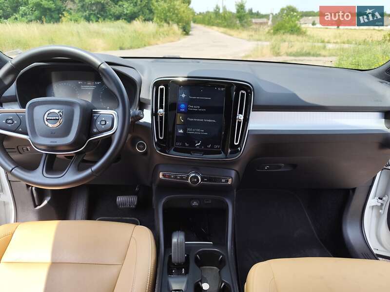 Позашляховик / Кросовер Volvo XC40 2019 в Кодимі