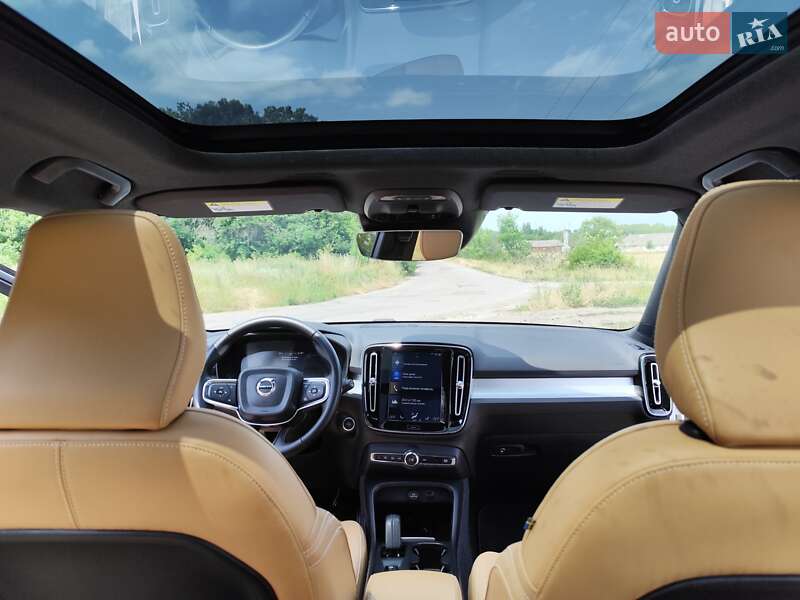 Позашляховик / Кросовер Volvo XC40 2019 в Кодимі