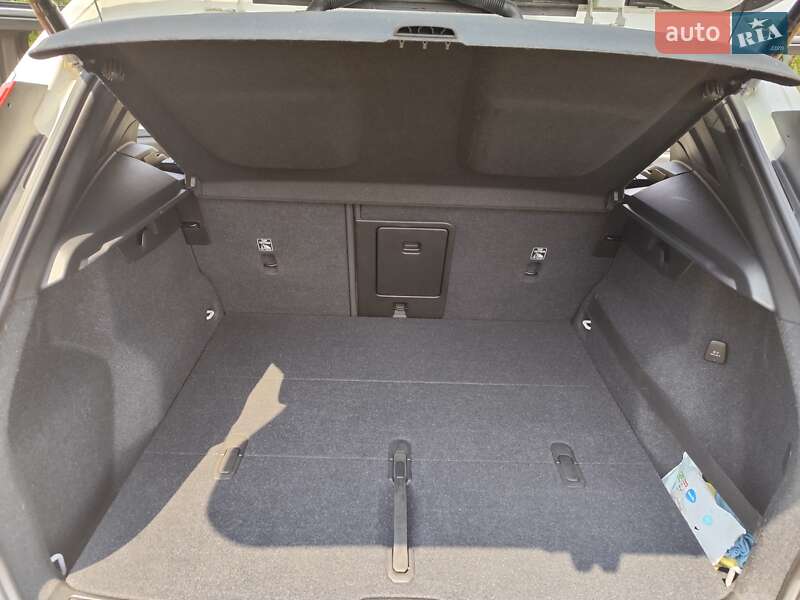 Позашляховик / Кросовер Volvo XC40 2019 в Кодимі