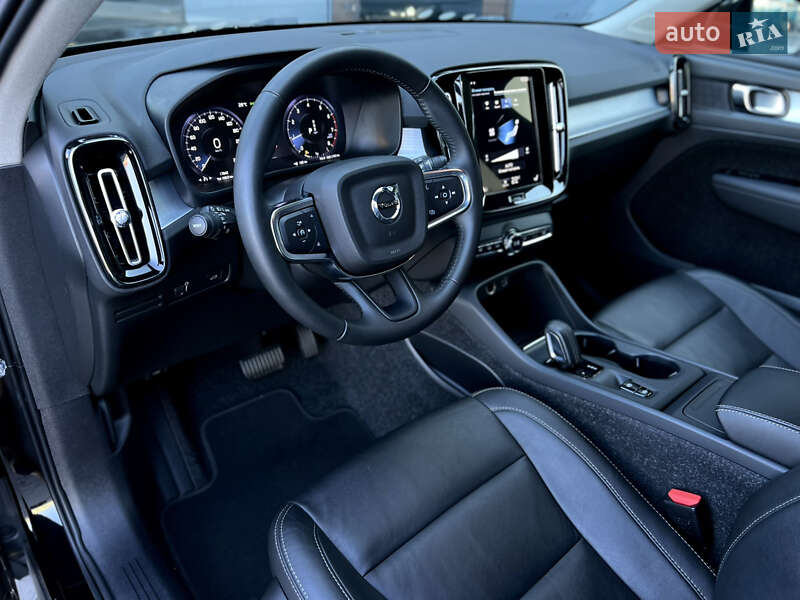 Внедорожник / Кроссовер Volvo XC40 2020 в Одессе