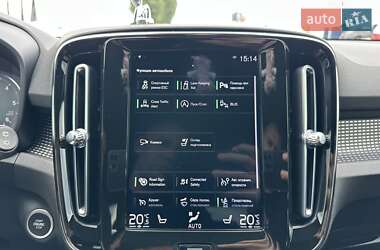 Внедорожник / Кроссовер Volvo XC40 2020 в 
