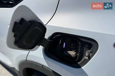 Внедорожник / Кроссовер Volvo XC40 2021 в 