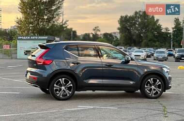 Внедорожник / Кроссовер Volvo XC40 2019 в 