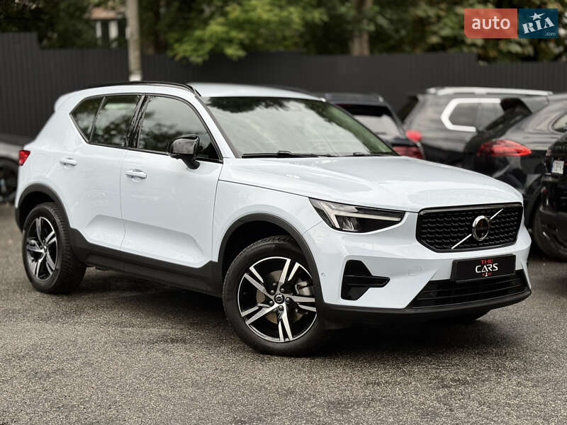 Volvo XC40 2023