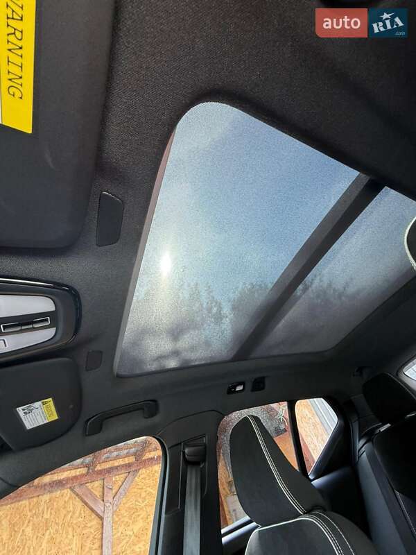 Внедорожник / Кроссовер Volvo XC40 2023 в Калиновке