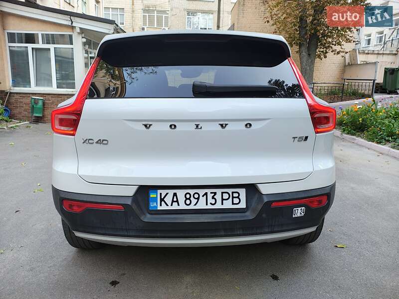 Позашляховик / Кросовер Volvo XC40 2019 в Києві