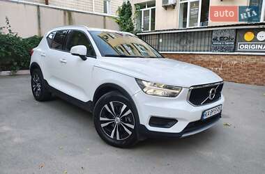 Внедорожник / Кроссовер Volvo XC40 2019 в Киеве