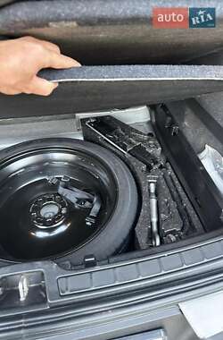 Внедорожник / Кроссовер Volvo XC40 2020 в 