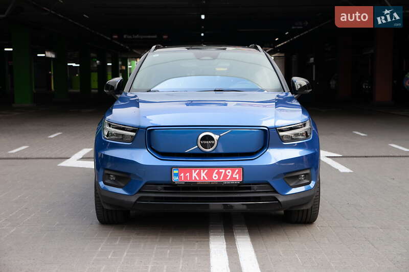 Внедорожник / Кроссовер Volvo XC40 2021 в Киеве