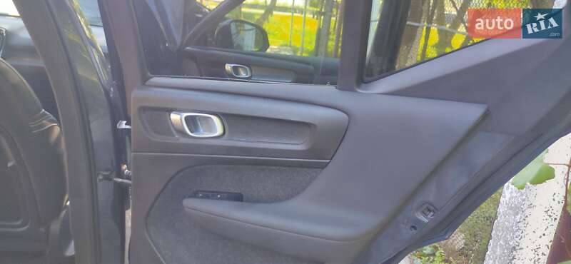 Позашляховик / Кросовер Volvo XC40 2021 в Мукачевому