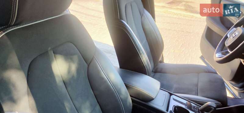 Позашляховик / Кросовер Volvo XC40 2021 в Мукачевому