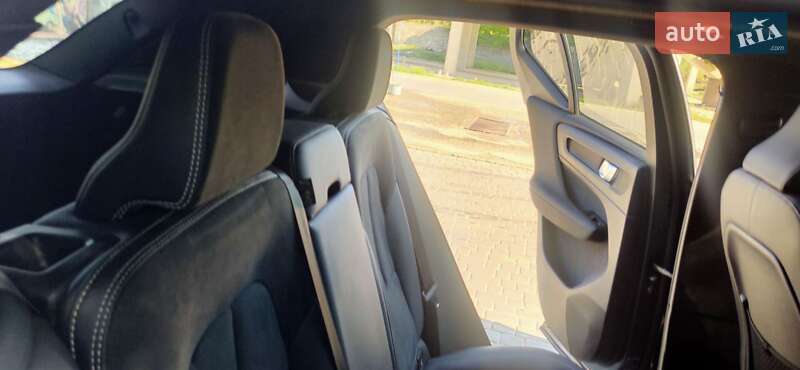 Позашляховик / Кросовер Volvo XC40 2021 в Мукачевому