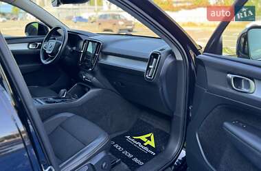Внедорожник / Кроссовер Volvo XC40 2019 в 
