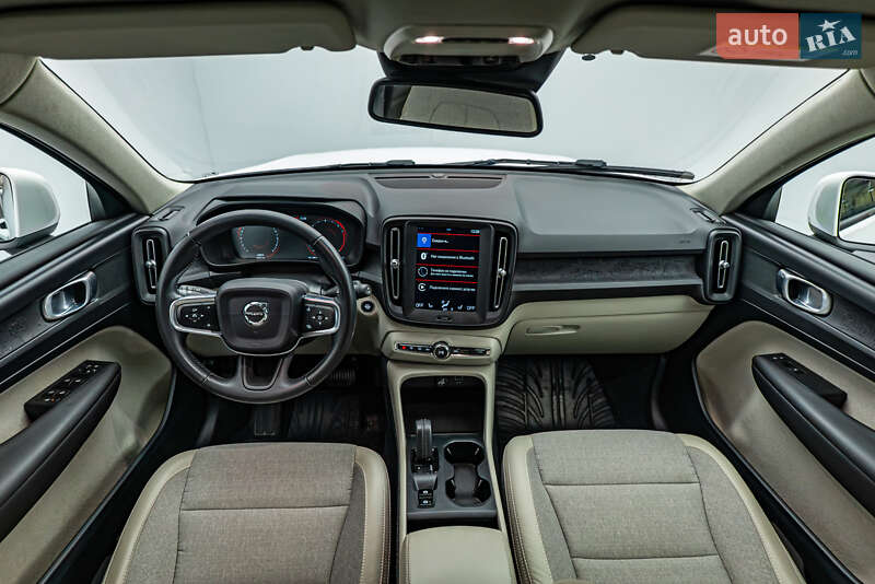 Внедорожник / Кроссовер Volvo XC40 2019 в Киеве