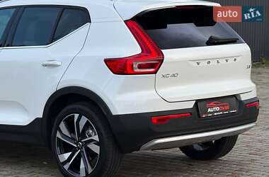 Внедорожник / Кроссовер Volvo XC40 2024 в 