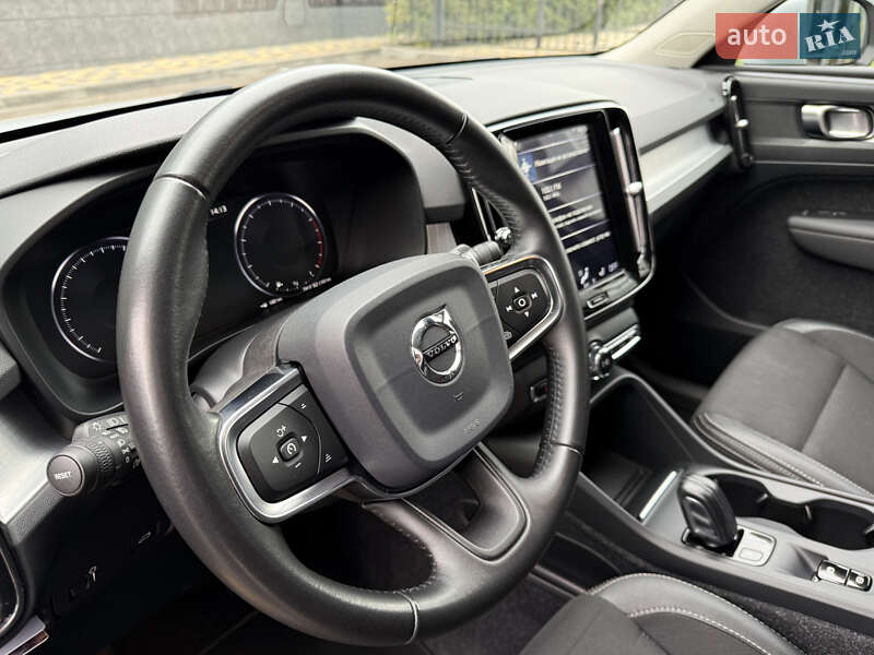 Внедорожник / Кроссовер Volvo XC40 2019 в Киеве фото 15 Внедорожник / Кроссовер Volvo XC40 2019 в Киеве