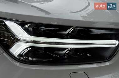 Внедорожник / Кроссовер Volvo XC40 2018 в 