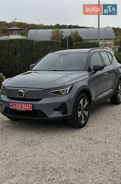 Внедорожник / Кроссовер Volvo XC40 2023 в Днепре