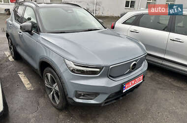 Внедорожник / Кроссовер Volvo XC40 2022 в 