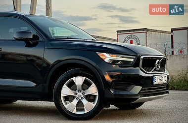 Внедорожник / Кроссовер Volvo XC40 2020 в 