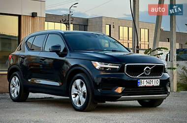 Внедорожник / Кроссовер Volvo XC40 2020 в 