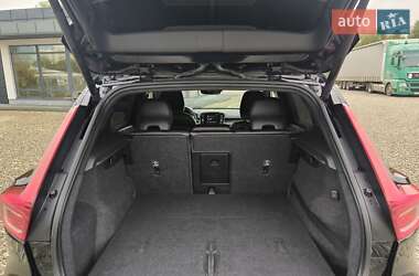 Позашляховик / Кросовер Volvo XC40 2018 в 