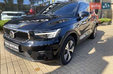 Внедорожник / Кроссовер Volvo XC40 2022 в 