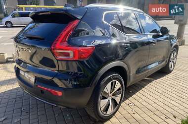 Внедорожник / Кроссовер Volvo XC40 2022 в 