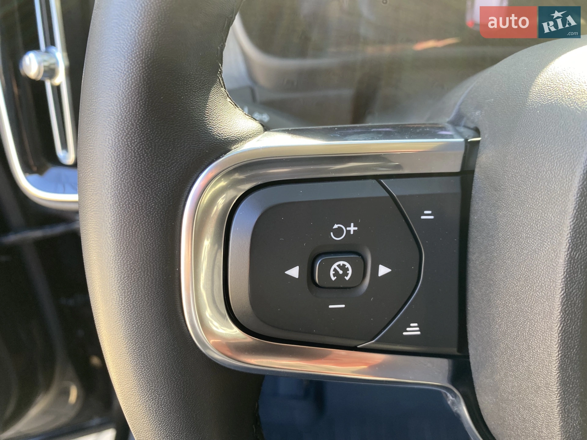 2022 Volvo XC40 - мініатюра 18