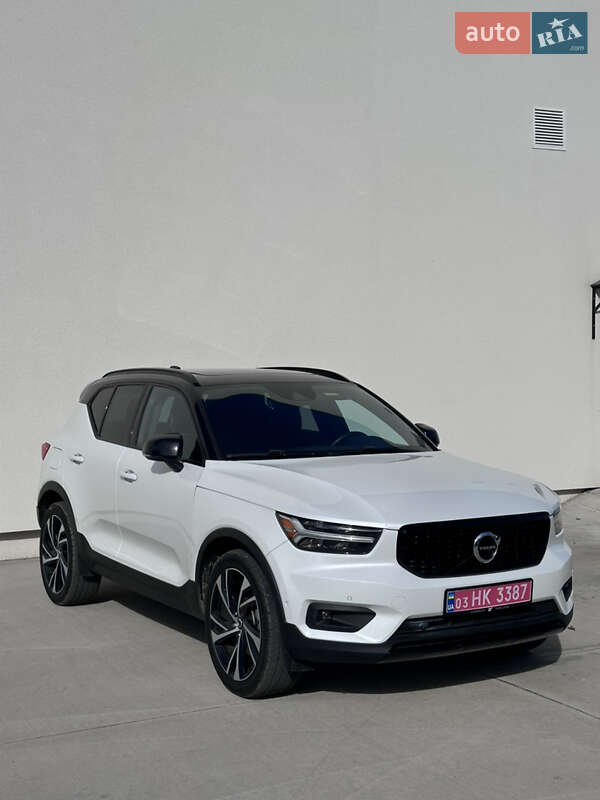 Внедорожник / Кроссовер Volvo XC40 2018 в Луцке