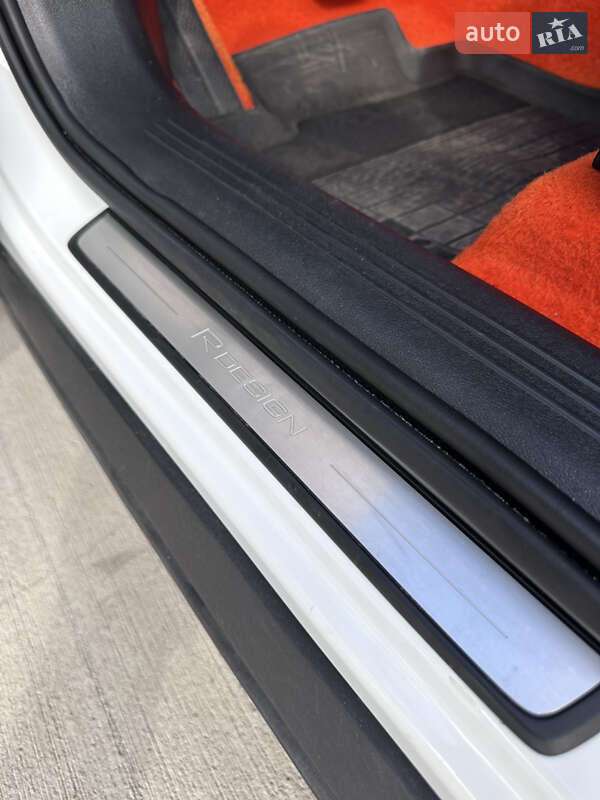 Внедорожник / Кроссовер Volvo XC40 2018 в Луцке