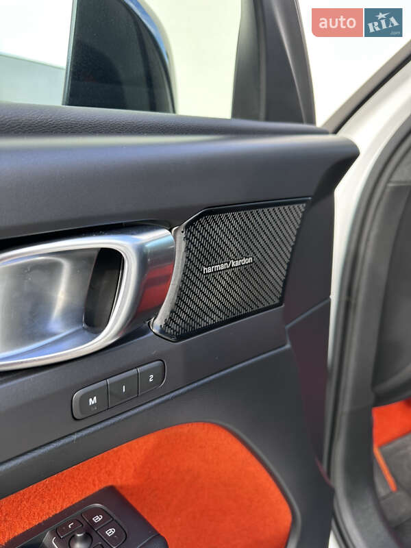 Внедорожник / Кроссовер Volvo XC40 2018 в Луцке