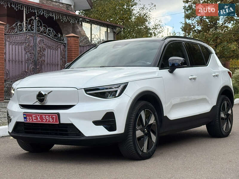 Позашляховик / Кросовер Volvo XC40 2024 в Рівному фото 3 Позашляховик / Кросовер Volvo XC40 2024 в Рівному