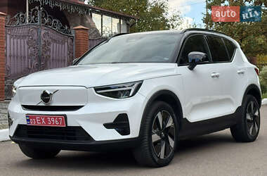 Внедорожник / Кроссовер Volvo XC40 2024 в 