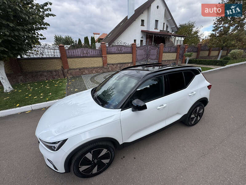Позашляховик / Кросовер Volvo XC40 2024 в Рівному фото 6 Позашляховик / Кросовер Volvo XC40 2024 в Рівному