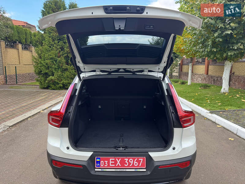Позашляховик / Кросовер Volvo XC40 2024 в Рівному фото 26 Позашляховик / Кросовер Volvo XC40 2024 в Рівному