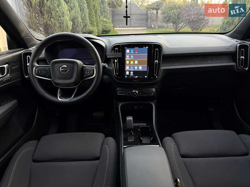 Внедорожник / Кроссовер Volvo XC40 2023 в Тернополе фото 6 Внедорожник / Кроссовер Volvo XC40 2023 в Тернополе