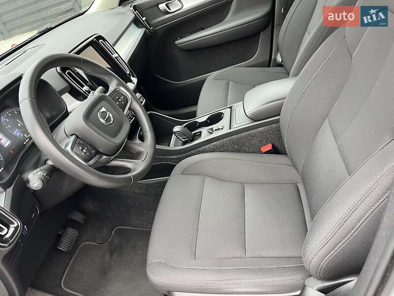 Позашляховик / Кросовер Volvo XC40 2021 в Києві