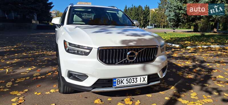 Позашляховик / Кросовер Volvo XC40 2018 в Рівному