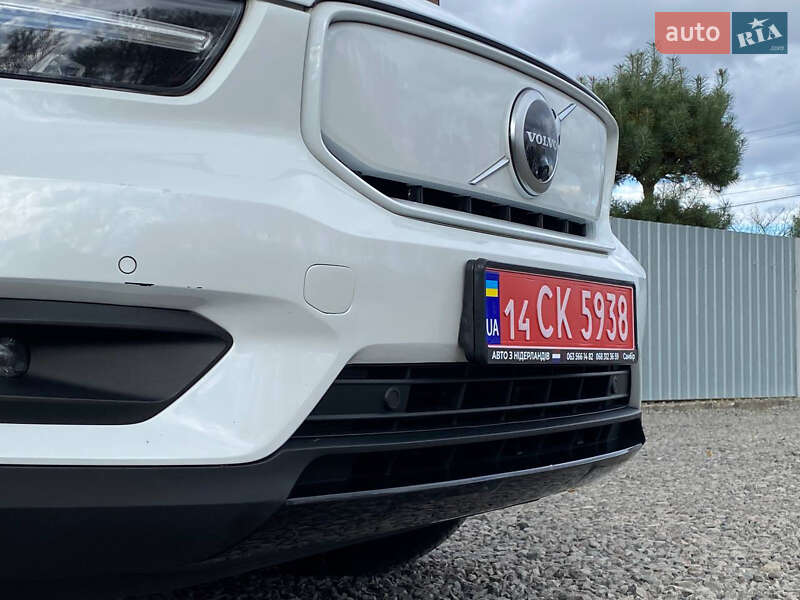 Внедорожник / Кроссовер Volvo XC40 2021 в Самборе