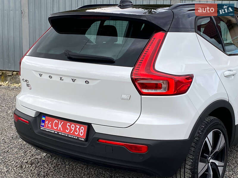 Внедорожник / Кроссовер Volvo XC40 2021 в Самборе