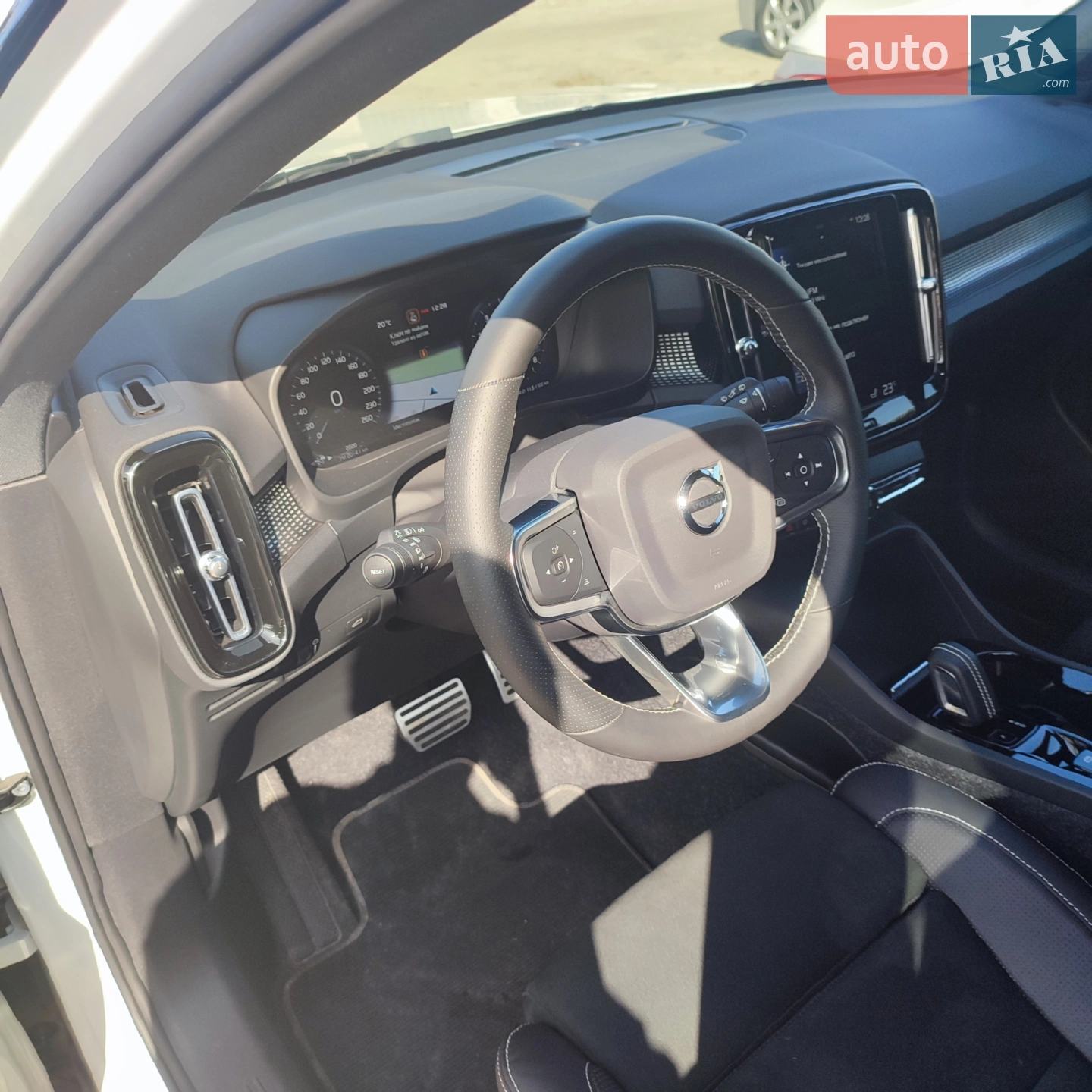 2020 Volvo XC40 - мініатюра 8