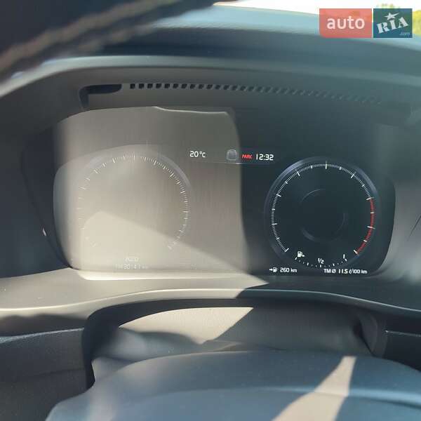 Внедорожник / Кроссовер Volvo XC40 2020 в Днепре фото 16 Внедорожник / Кроссовер Volvo XC40 2020 в Днепре