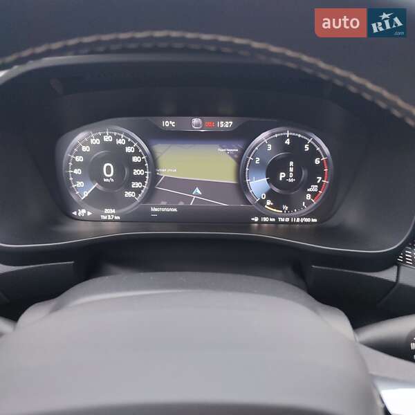 Внедорожник / Кроссовер Volvo XC40 2020 в Днепре фото 17 Внедорожник / Кроссовер Volvo XC40 2020 в Днепре